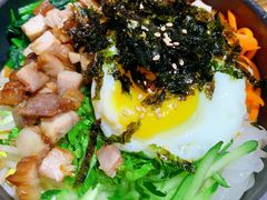 五花肉拌饭-吴草鸡爪오초닭발韩食堂(融恒盈嘉中心店)