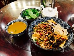 -东门七爷螺蛳粉(浦东店)