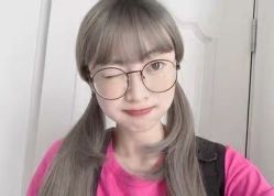 -时尚殿堂明星门店