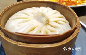 Crab Roe Suction Soup Dumplings