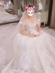 -艾米丽婚纱礼服