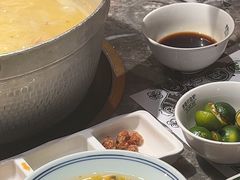 -禄婶鸡煲·打边炉