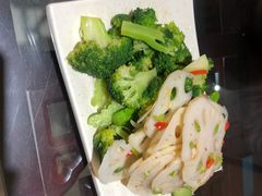 精品凉菜拼盘-牛壹品牛肉拉面(东风路店)
