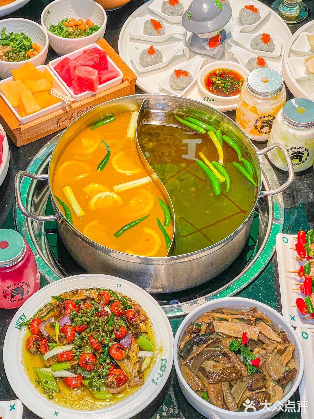 重庆最麻的鲜椒火锅💚“青一色”麻到飙泪‼️    