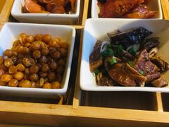 关中四小碟-東舍食唐精品陕菜馆