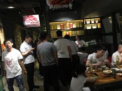 -琥珀老六龙虾(四里河店)