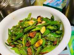 农家小炒肉-醉美东江·三文鱼·烧鸡公