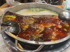 -肖肖酸萝卜鱼火锅(总店)