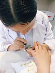 -Mirror care镜面皮肤管理