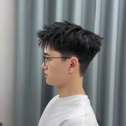 -即型男士理发工作室