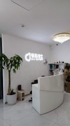 -瓷肌博士·祛痘科技美肤