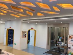 -戊辰亲子游泳俱乐部