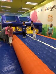 -莫莉幻想儿童乐园(三河燕郊永旺店)