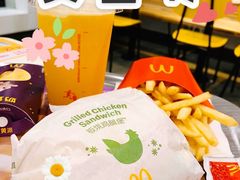 板烧鸡腿堡麦乐鸡餐-麦当劳(宜安广场店)