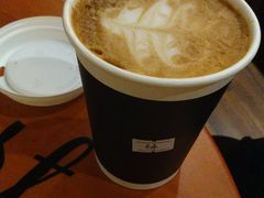 卡布奇諾-西西弗书店&矢量咖啡(来福士广场店)