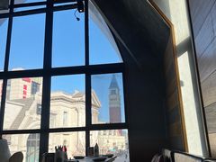 -LENBACH兰巴赫西餐啤酒坊(大连东港店)