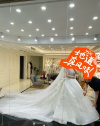 点击看大图 -拉瑞娜LaReine婚纱礼服高级定制