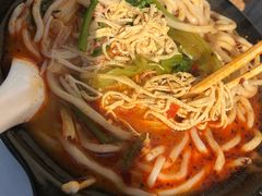 砂锅刀切面-曹宝林砂锅麻辣烫(星光路店)