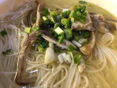 -二孃鸡爪爪(东郊记忆店)