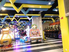 -反斗乐园π·电玩·高空拓展·蹦床(龙华天虹店)