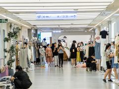 -广州白马服装市场