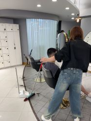 -八佰伴8008星级形象店
