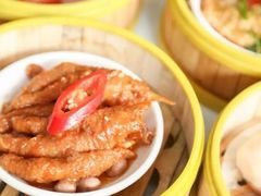 -钟书阁(群光广场店)