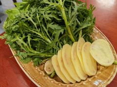 -菌之家·专业纯野生菌火锅·特色炒菌