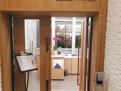 -上海虹桥祥源希尔顿酒店