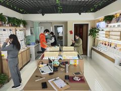 -视野联行眼镜·蔡司授权店(长白万象汇店)