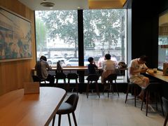 -星巴克臻选(华堂·新辰汇店)