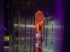 -温莎KTV(珠江路店)