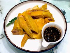 浦东三黄鸡-江南苑精菜坊