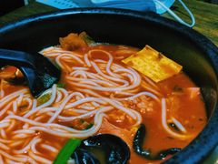 -十秒到米线(莱茵翠景店)
