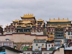 -噶丹松赞林寺