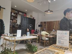 -肆兮眼镜·蔡司·徕卡战略合作店(大坪店)