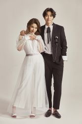 -雪中彩影婚纱摄影·微光艺术中心