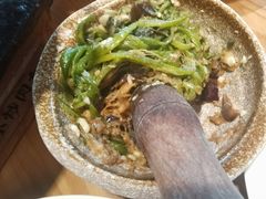皮蛋青椒擂茄子-费大厨辣椒炒肉(皇庭广场店)