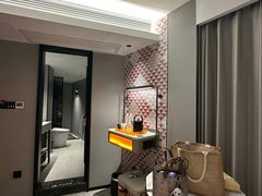 -柏曼酒店(合肥国购广场三里庵地铁店)