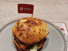 -必胜客(上海新南方商城PH店)