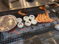口蘑-马路牙子烧烤音乐酒馆(望京店)
