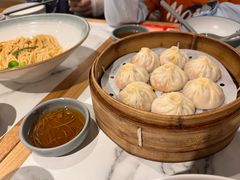 蟹粉小笼包-馋三尺蟹粉小笼(人民广场店)