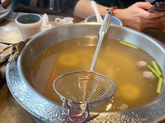 -左庭右院鲜牛肉火锅(金山万达店)