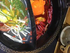 -渝大龙重庆火锅(温泉月亮湾店)