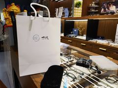 -一代眼镜·蔡司配镜(浦东大拇指广场店)