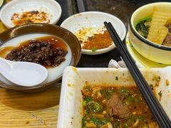 -有一锅·野生菌黑山羊腊排骨火锅(古城北门店)