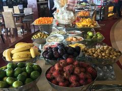 -荣誉国际酒店-云顶旋转餐厅