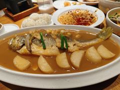 -荣小馆(椒江青悦城店)