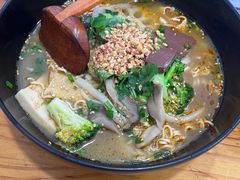 -湖南师大-三牌路鲜货冒菜