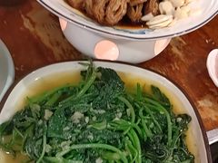 -老鼎万春卤菜(五代传承创始老店)